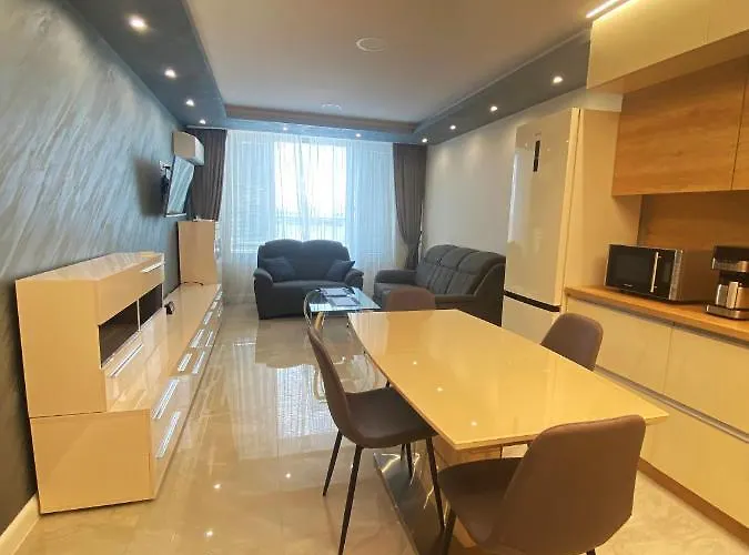 на няколко минути от летището Apartamento Sofía