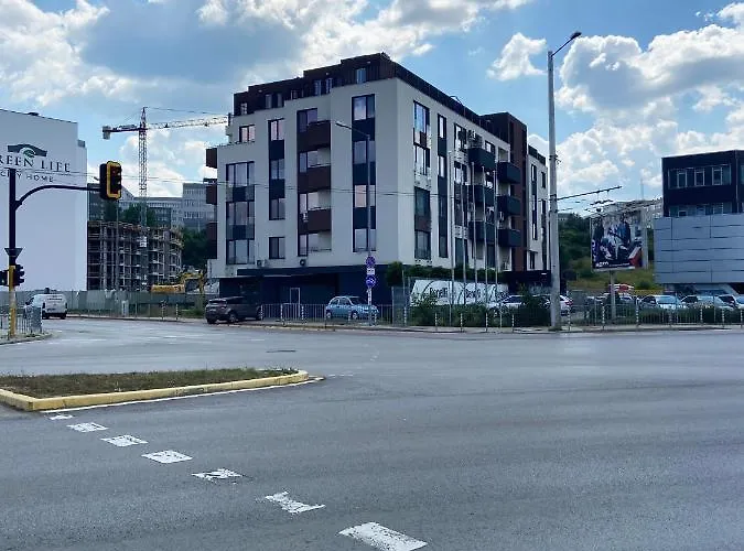 на няколко минути от летището Apartamento