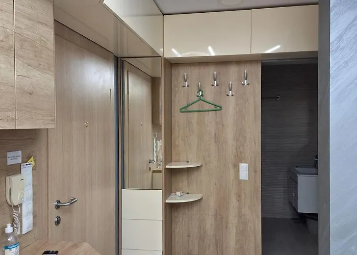 на няколко минути от летището Apartamento