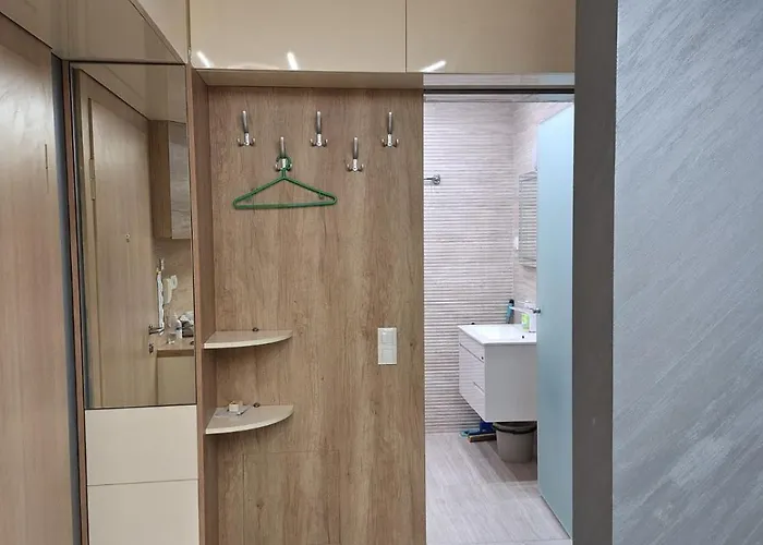 на няколко минути от летището Apartamento